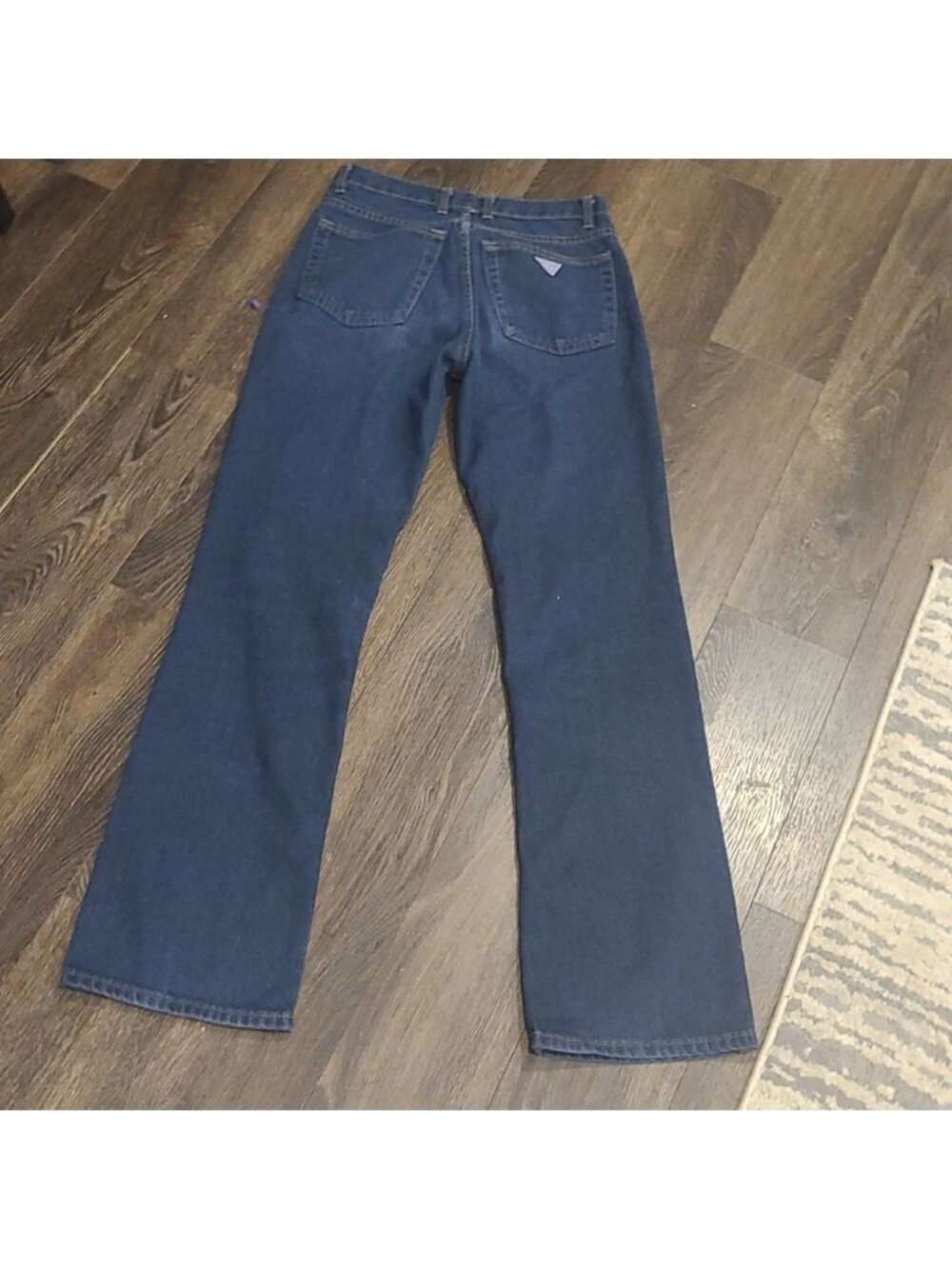 Guess vintage style high rise straight leg med wash jeans